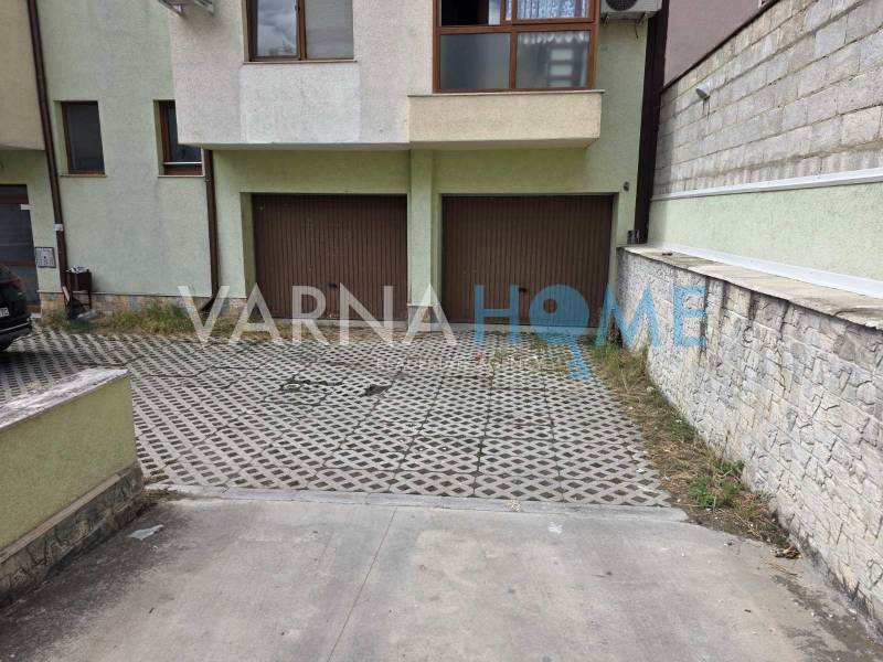 Gallery Image 222