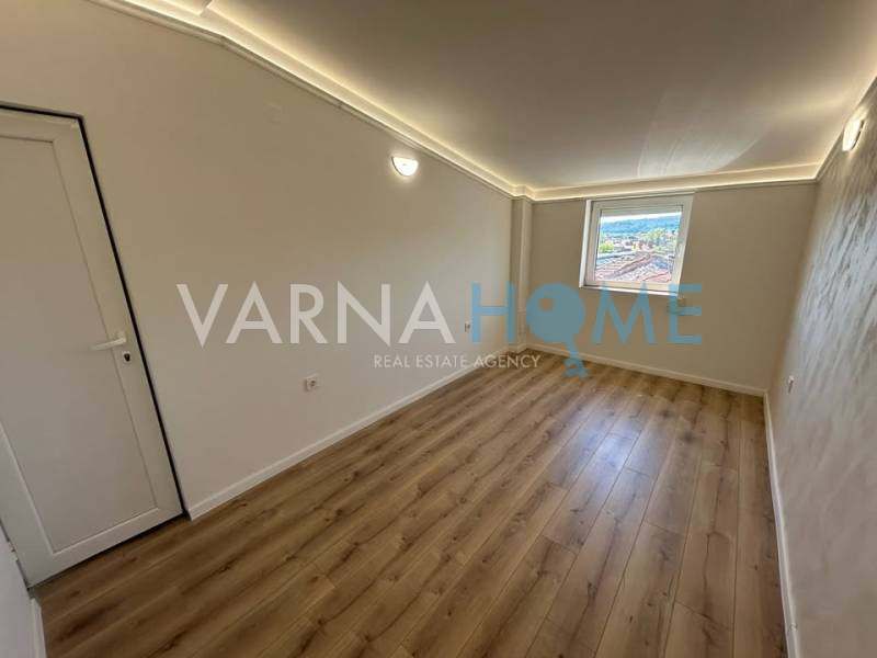 Двустаен Апартамент - Център