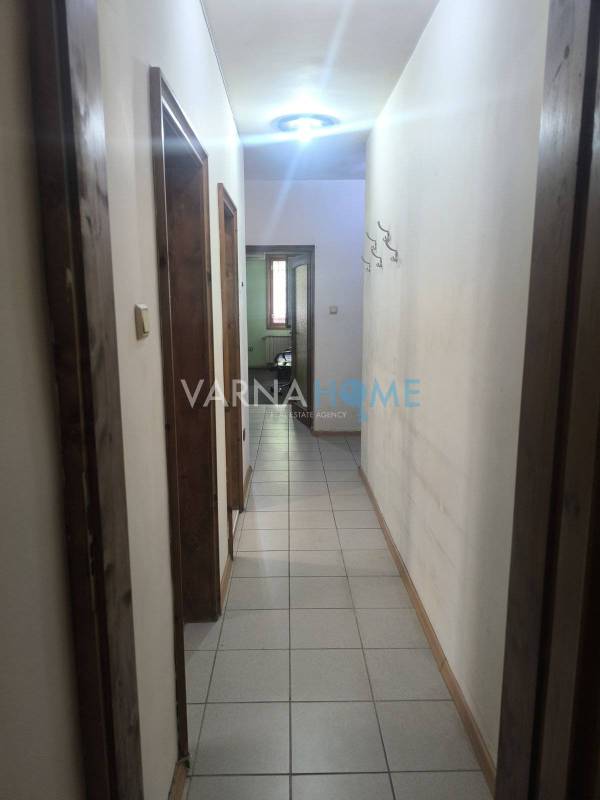 Gallery Image 222