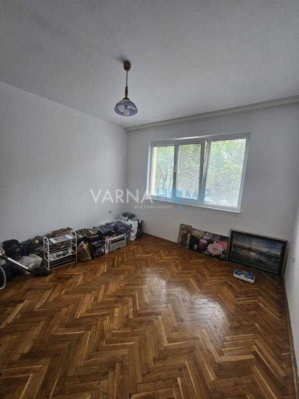 Gallery Image 222