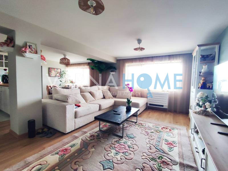 Къща, кв. Виница с морска панорама,…