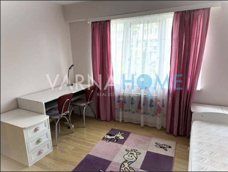 Gallery Image 222