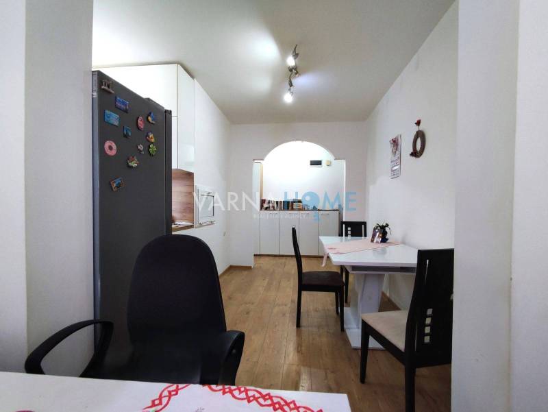 Gallery Image 222