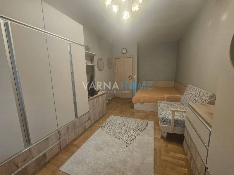 Gallery Image 222